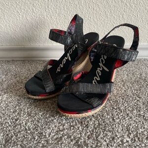 Skechers Wedge Sandals Women’s Size 8 Metallic Black Open Toe Slingback Heels